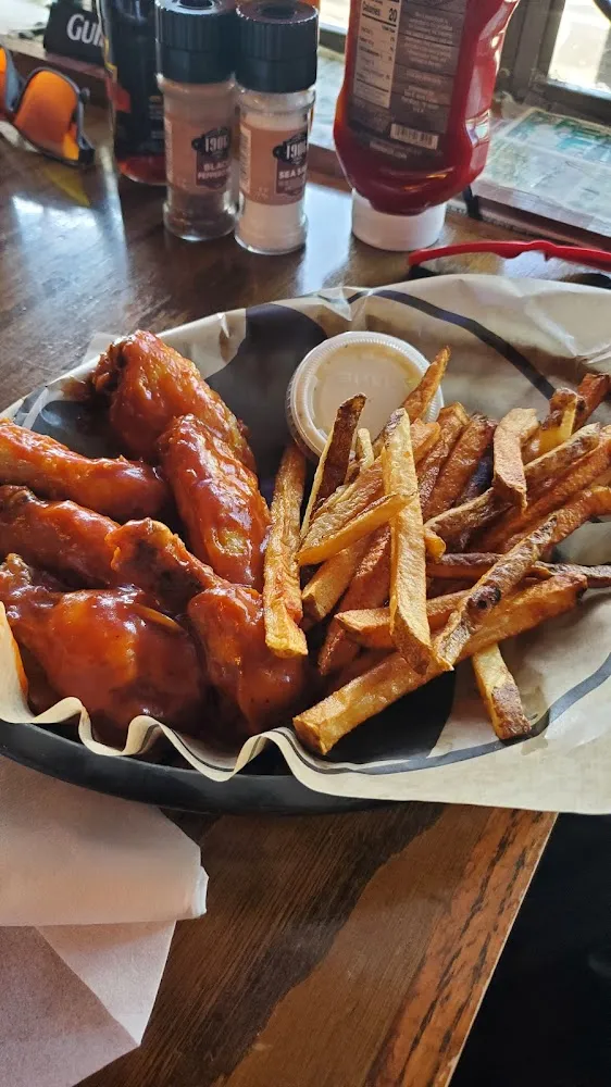 Wings and Fries Basket